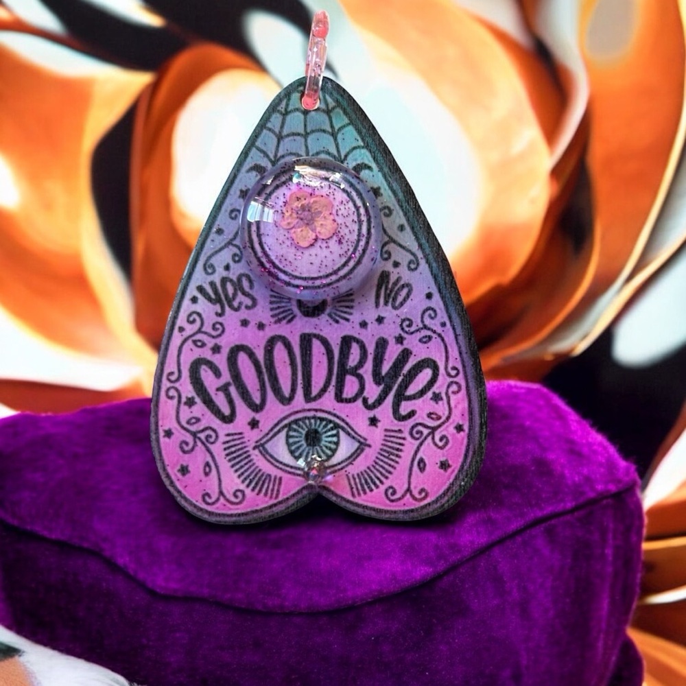 Handmade Resin & Wood Planchette Ornament – Real Dried Flower Inside 🌸